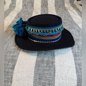 Par-Vel Hats Black Felt Western Hat with Decorative Band and Flower in Back